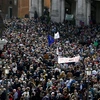 Người dân Italy biểu tình phản đối tình trạng xuống cấp về cơ sở hạ tầng ở thủ đô Rome tháng 10/2018. (Ảnh: AFP/TTXVN)