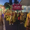 Đoàn nghệ sỹ Việt Nam chuẩn bị diễu hành và biểu diễn nghệ thuật tại Lễ hội Chingay 2019. (Nguồn: CTV)