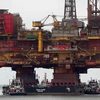 Giàn khoan khai thác dầu của Hãng Shell ở Anh. (Ảnh: AFP/TTXVN)