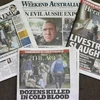 Các tờ báo chính của Australia đưa tin về vụ xả súng tại 2 đền thờ Hồi giáo ở Christchurch,New Zealand. (Ảnh: AFP/TTXVN)