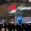 Gian hàng giới thiệu sản phẩm của Huawei tại Hội nghị Di động Thế giới 2019 ở Barcelona, Tây Ban Nha ngày 25/2. (Ảnh: THX/TTXVN)