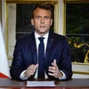 Tổng thống Pháp Emmanuel Macron trong bài phát biểu về vụ cháy Nhà thờ Đức Bà được phát sóng trên truyền hình quốc gia ngày 16/4/2019. (Ảnh: AFP/TTXVN)