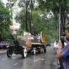 Đoàn xe tang chở linh cữu nguyên Chủ tịch nước, Đại tướng Lê Đức Anh di chuyển trên các tuyến đường ở TP Hồ Chí Minh. (Ảnh: An Hiếu/TTXVN)