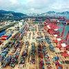 Cảng hàng hóa tại Giang Tô, Trung Quốc. (Nguồn: brinknews.com)