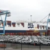 Xe ôtô Range Rover của Mỹ tại cảng contenơ Seaforth ở Liverpool, Tây Bắc Anh ngày 13/3/2019. (Ảnh: AFP/TTXVN)