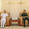 Thượng tướng Phan Văn Giang tiếp Đô đốc Luechai Ruddit. (Ảnh: TTXVN phát)