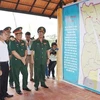 Quang cảnh chuyến thăm của đoàn Bộ quốc phòng Campuchia tại Bình Phước. (Ảnh: Dương Chí Tưởng/TTXVN)