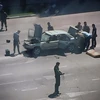 Cảnh sát điều tra tại hiện trường một vụ tấn công tại Grozny ngày 20/8. (Ảnh: AFP/ TTXVN)
