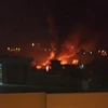 Những hình ảnh đầu tiên phát trên truyền hình cho thấy có hỏa hoạn lớn tại khu vực dân cư nói trên. (Nguồn: Reuters)