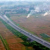 Đường cao tốc Nội Bài-Lào Cai, rút ngắn thời gian từ Thủ đô Hà Nội tới tỉnh Lào Cai từ 8h đồng hồ xuống còn hơn 3 giờ. (Ảnh: Huy Hùng/TTXVN)