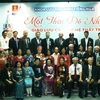 Các cựu cán bộ, giảng viên Khoa Lưu học sinh tiếng Nga. (Ảnh: Quang Vinh/TTXVN)