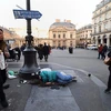 Người vô gia cư trên đường phố tại Paris, Pháp. (Ảnh: AFP/ TTXVN)