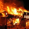 Lâm Đồng: Cháy nhà trong hẻm sâu, chủ nhà bị thương