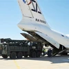 Máy bay vận tải Nga chở các bộ phận của Hệ thống phòng thủ tên lửa S-400 sau khi hạ cánh tại căn cứ không quân Murted ở Ankara, Thổ Nhĩ Kỳ ngày 27/8/2019. (Ảnh: AFP/TTXVN)
