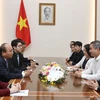 Thủ tướng Nguyễn Xuân Phúc tiếp ông Tao Hui, Tổng giám đốc Texhong Việt Nam, thuộc Tập đoàn Texhong - một trong các tập đoàn dệt may hàng đầu của Trung Quốc. (Ảnh: Thống Nhất/TTXVN)