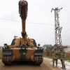 Xe quân sự Thổ Nhĩ Kỳ được triển khai tại thị trấn Binnish, tỉnh Idlib, Tây Bắc Syria ngày 12/2/2020. (Ảnh: AFP/TTXVN)