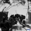 'Nữ pháo binh Ngư Thủy.' Nữ dân quân pháo binh Ngư Thủy (Quảng Bình) bắn cháy tàu chiến Mỹ trong trận đánh chiều 7/2/1967. (Ảnh: Lương Nghĩa Dũng/TTXVN).