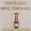 Ngọn đuốc Olympic 2020 được trưng bày tại trung tâm tập huấn bóng đá quốc gia Nhật Bản J-Village, tỉnh Fukushima, Nhật Bản ngày 1/4/2020. (Ảnh: THX/ TTXVN)