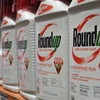Thuốc diệt cỏ Roundup được bày bán tại cửa hàng ở Glendale, California, Mỹ. (Ảnh: AFP/ TTXVN)