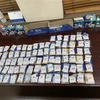 Lượng ma tuý tổng hợp cất giấu tinh vi trong các kiện hàng bị lực lượng Hải quan Sân bay Tân Sơn Nhất phát hiện, thu giữ. (Ảnh: TTXVN phát)