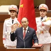 Chủ tịch nước Nguyễn Xuân Phúc tuyên thệ nhậm chức. (Ảnh: Phương Hoa/TTXVN)