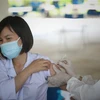 Tiêm vaccine phòng COVID-19 cho công nhân trong khu công nghiệp Bắc Giang. (Ảnh: Danh Lam/TTXVN)