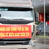 Chiếc xe chở hàng thiết yếu của người dân Hà Tĩnh gửi đáo tại cơ sở Đại học Quốc tế Hồng Bàng. 