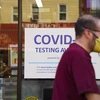 Một điểm xét nghiệm COVID-19 tại New York, Mỹ, ngày 26/7. (Ảnh: THX/TTXVN)