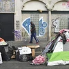 Lều của người vô gia cư trên đường phố tại Los Angeles, California, Mỹ, ngày 26/4/2021. (Ảnh: AFP/ TTXVN)