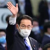 Cựu Ngoại trưởng Nhật Bản Fumio Kishida sau khi được bầu làm tân Chủ tịch đảng Dân chủ Tự do cầm quyền (LDP), tại Tokyo ngày 29/9. (Ảnh: AFP/TTXVN)