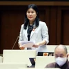 Đại biểu Quốc hội tỉnh Hà Tĩnh Bùi Thị Quỳnh Thơ phát biểu. (Ảnh: Phạm Kiên/TTXVN)