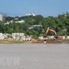 Dự án xây dựng đê kè sông Dinh khu vực huyện Ninh Phước, Ninh Thuận. (Ảnh: Công Thử/TTXVN)