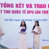 Em Đào Anh Thư tác giả bức thư đạt giải Nhất quốc gia và giải Ba quốc tế Cuộc thi viết thư UPU lần thứ 50 chia sẻ những kinh nghiệm của bản thân khi viết một bức thư tại Lễ phát động cuộc thi viết thư UPU lần thứ 51. (Nguồn: vnpost.vn)