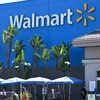 Một cửa hàng Walmart tại Burbank, bang California, Mỹ. (Ảnh: AFP/TTXVN)