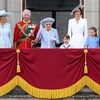 Gia đình Hoàng gia Anh tại Đại lễ Bạch kim kỷ niệm 70 năm Nữ hoàng Elizabeth II lên ngôi, London ngày 2/6. (Ảnh: AFP/ TTXVN)