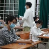 Đà Nẵng hướng dẫn cho học sinh lớp 12 ôn tập các kiến thức trong quá trình học trước kỳ thi tốt nghiệp THPT năm 2022. Ảnh: Thanh Chung. (Nguồn: laodong.vn)