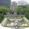 Toàn cảnh lễ tưởng niệm 77 năm ngày Mỹ ném bom nguyên tử xuống Hiroshima ở Công viên Hoà bình, miền Tây Nhật Bản ngày 5/8. (Ảnh: AFP/TTXVN)