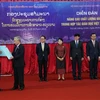 Lễ trao đổi biên bản ghi nhớ và thỏa thuận hợp tác giữa các cơ quan quản lý giáo dục, các trường đại học, cao đẳng Việt Nam và Lào. (Ảnh: Đỗ Bá Thành/TTXVN)