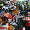 Lực lượng cứu hộ làm nhiệm vụ tại hiện trường giẫm đạp ở Itaewon, Seoul, Hàn Quốc, ngày 30/10/2022. (Ảnh: THX/TTXVN)