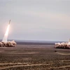 Một vụ phóng tên lửa trong cuộc diễn tập quân sự của Lực lượng Vệ binh Cách mạng Hồi giáo Iran (IRGC) tại miền nam Iran, ngày 25/12/2021. (Ảnh: AFP/TTXVN)