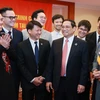 Thủ tướng Phạm Minh Chính với cộng đồng người Việt Nam tại Nhật Bản. (Ảnh: Dương Giang/TTXVN)