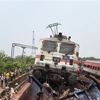 Hiện trường vụ tai nạn đường sắt ở bang Odisha, Ấn Độ, ngày 3/6. (Ảnh: THX/TTXVN)