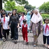 Phu nhân Thủ tướng Việt Nam, bà Lê Thị Bích Trân cùng Phu nhân Thủ tướng Malaysia, bà Dato’ Seri Dr. Wan Azizah binti Dr. Wan Ismail thăm Làng trẻ em SOS Hà Nội. 
