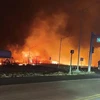 Lửa cháy rừng bao trùm thành phố Lahaina, Hawaii, Mỹ ngày 9/8/2023. (Ảnh: AFP/TTXVN)