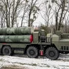 Hệ thống phòng không S-400 tham gia cuộc tập trận ở Brest, Belarus, ngày 9/2/2022. (Ảnh: AFP/TTXVN)