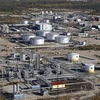 Nhà máy lọc dầu Rosneft ở thị trấn Gubkinsky, Tây Siberia (LB Nga). (Ảnh: AFP/TTXVN)