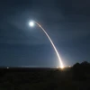 Một vụ phóng thử Tên lửa Đạn đạo Xuyên Lục địa (ICBM) Minuteman III tại căn cứ Vandenberg, bang California, Mỹ ngày 5/2/2020. (Ảnh: AFP/TTXVN)