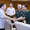Chủ tịch Quốc hội gặp mặt chiến sỹ cách mạng bị địch bắt tỉnh Nghệ An