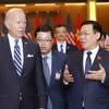 Chủ tịch Quốc hội Vương Đình Huệ trao đổi với Tổng thống Hoa Kỳ Joe Biden. (Ảnh: Doãn Tấn/TTXVN)