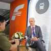 Ông German Maslov, Phó Chủ tịch phụ trách bộ phận tàu và hậu cần của Tập đoàn Vận tải Đường biển FESCO trả lời phỏng vấn của phóng viên TTXVN tại LB Nga. (Ảnh: Lê Quang Vinh/TTXVN)